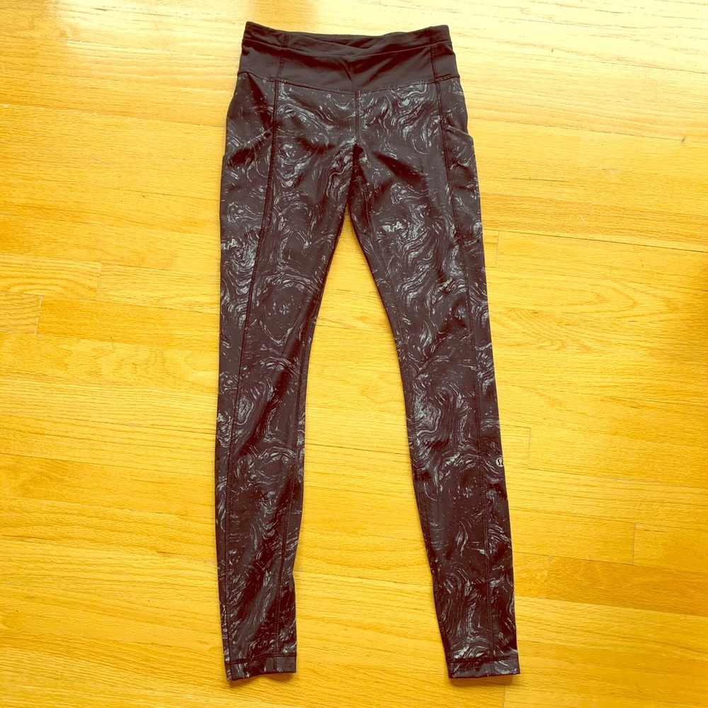 Lululemon speed up tight